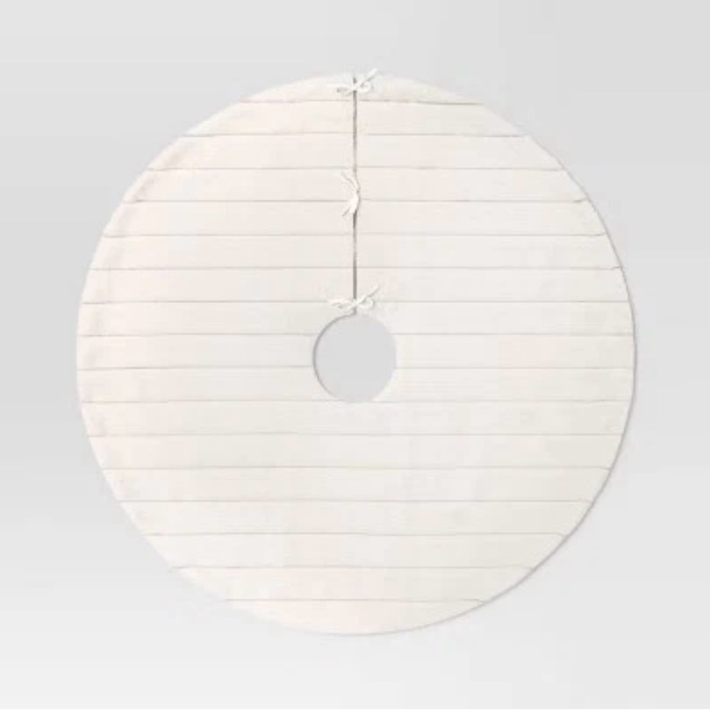 Christmas Channeled Faux Fur Tree Skirt Ivory White Cream - Threshold NEW!